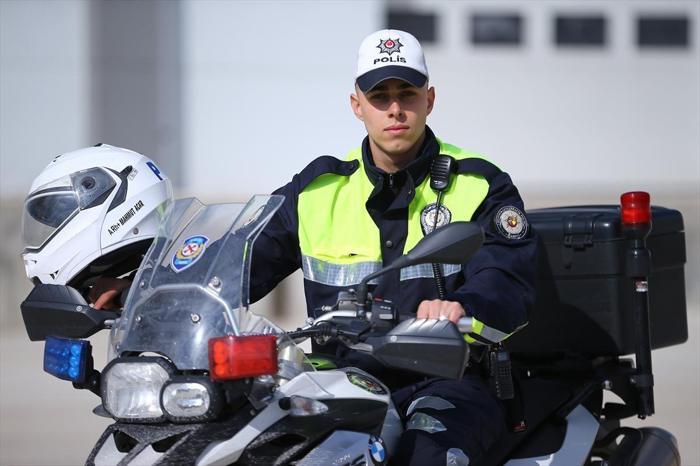 İşte polisin yeni üniformaları