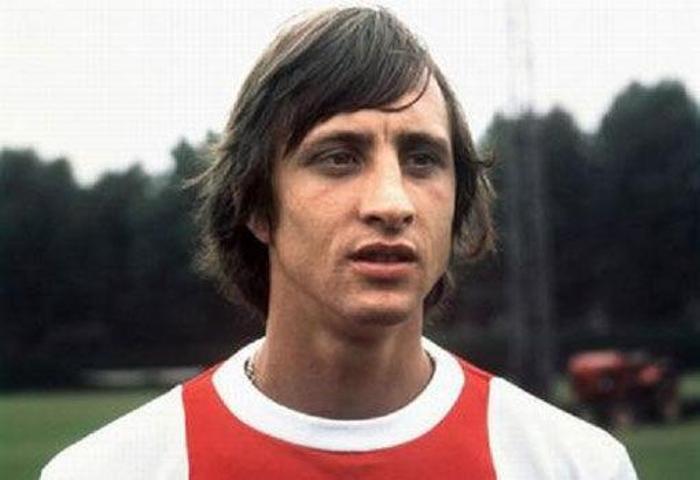 25-JOHAN CRUYFF