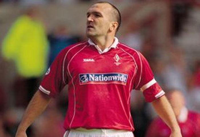 18-NEIL RUDDOCK