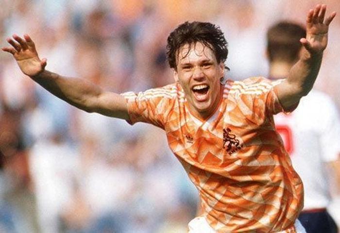 15-MARCO VAN BASTEN