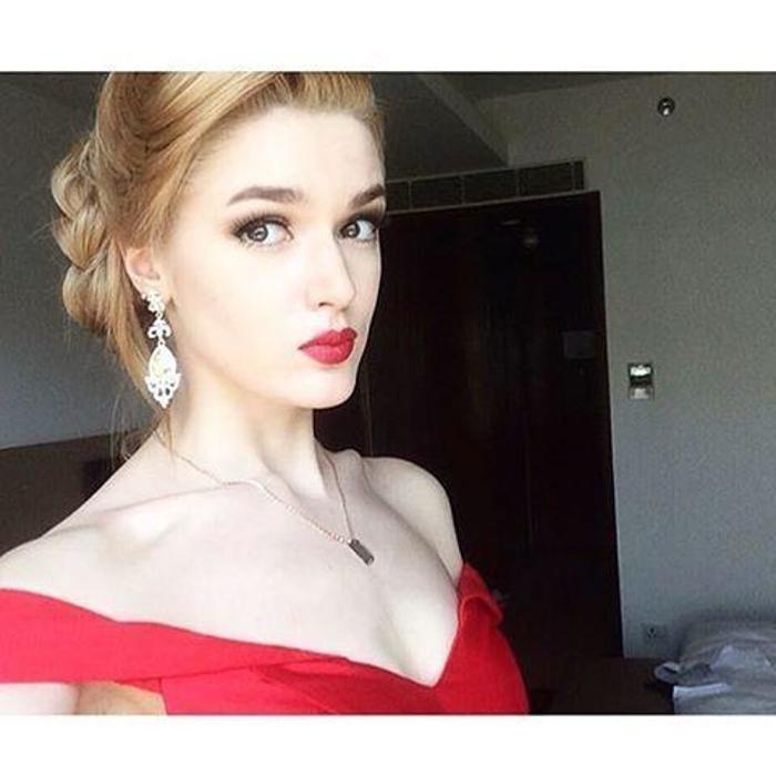 Dünyanın en seksi voleybolcusu Alisa Manyonok