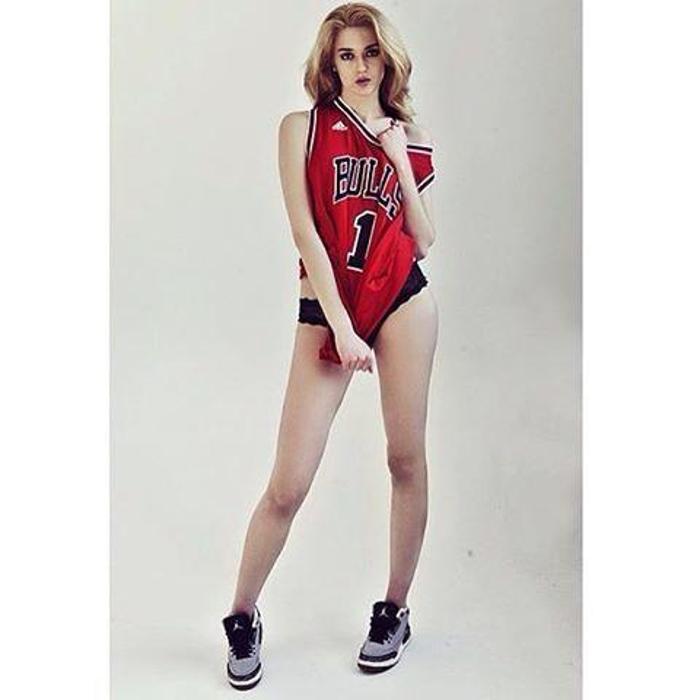 Dünyanın en seksi voleybolcusu Alisa Manyonok