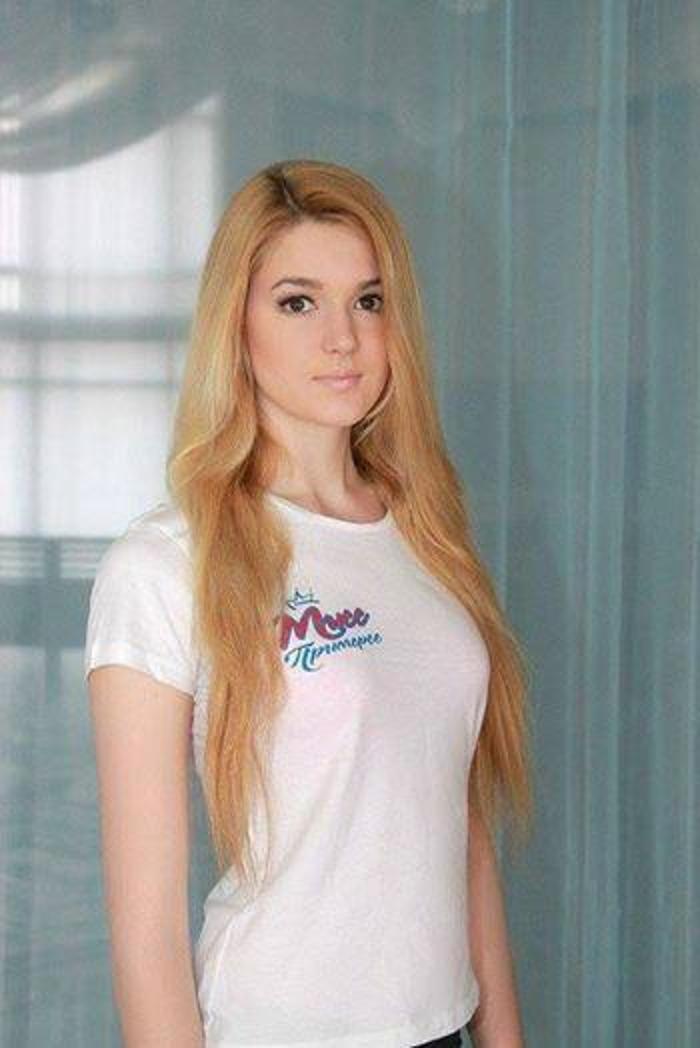 Dünyanın en seksi voleybolcusu Alisa Manyonok