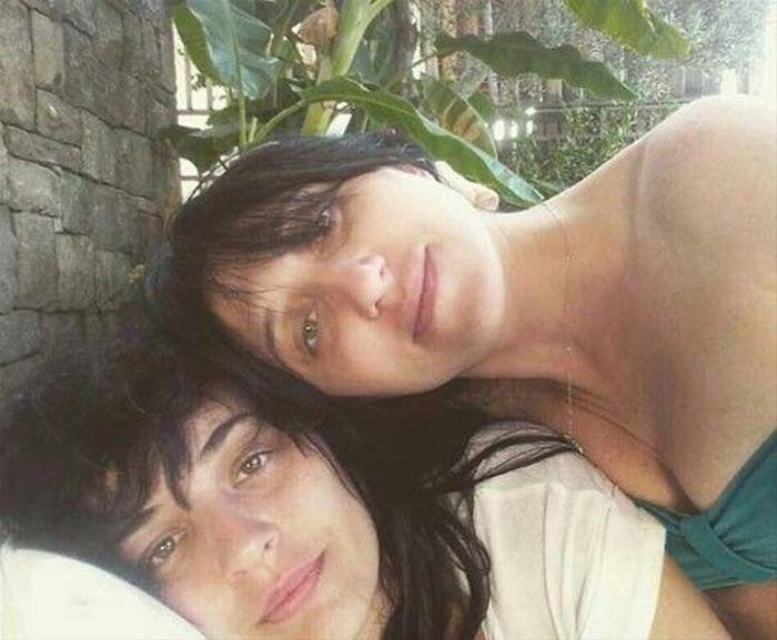 Ünlüler ve kardeşleri. Çok şaşıracaksınız