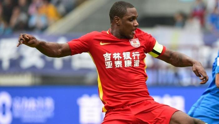 Fenerbahçe ve Galatasaray, Odion Ighalo transferi için kapışıyor