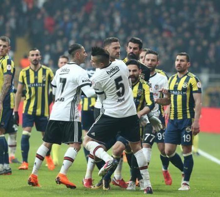 Beşiktaş - Fenerbahçe derbisi: Futbol haini