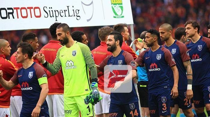 Galatasaray-Başakşehir maçından kareler