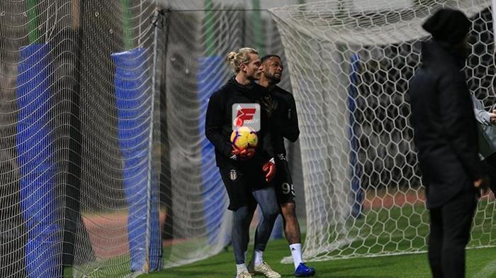 Ryan Babel yeniden... Beşiktaş idmanında dikkat çeken detay