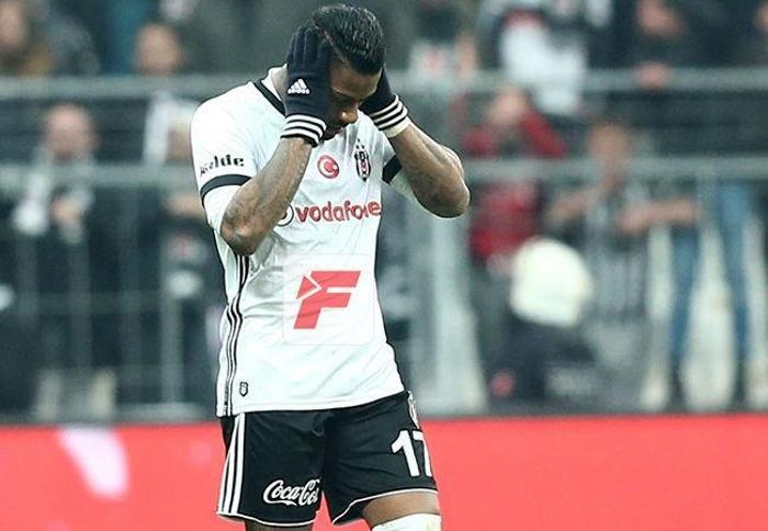 Jeremain Lens herkesi çileden çıkardı
