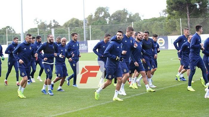 Fenerbahçe idmanında Volkan ve Dirar sürprizi
