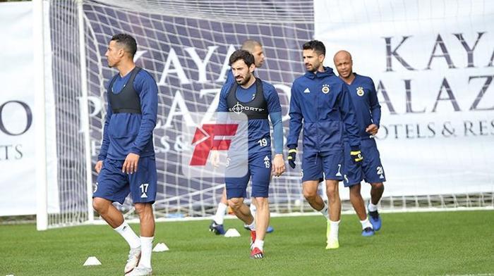 Fenerbahçe idmanında Volkan ve Dirar sürprizi