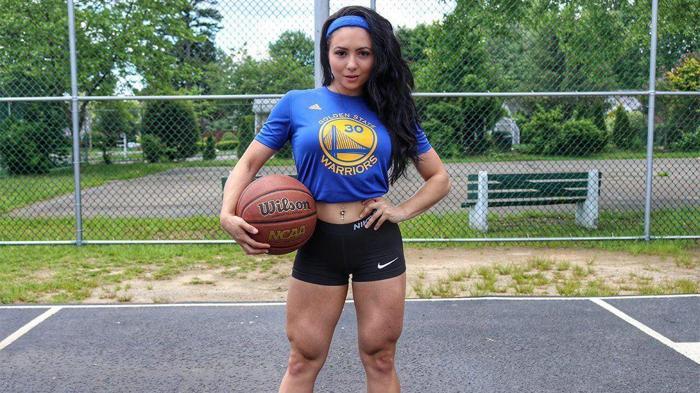 Fitness modeli dişi Nusret Ashley Nocera