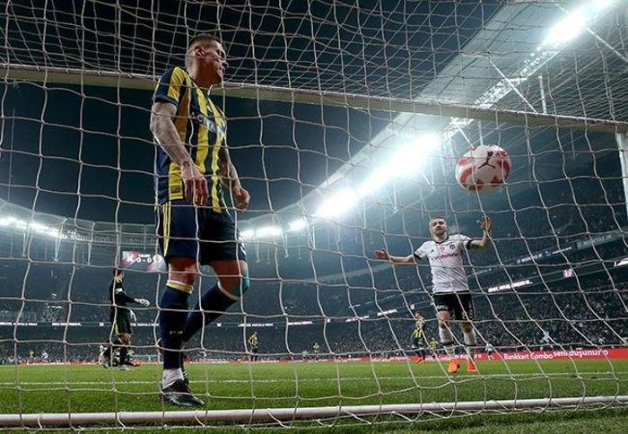 Sakin başladı ama