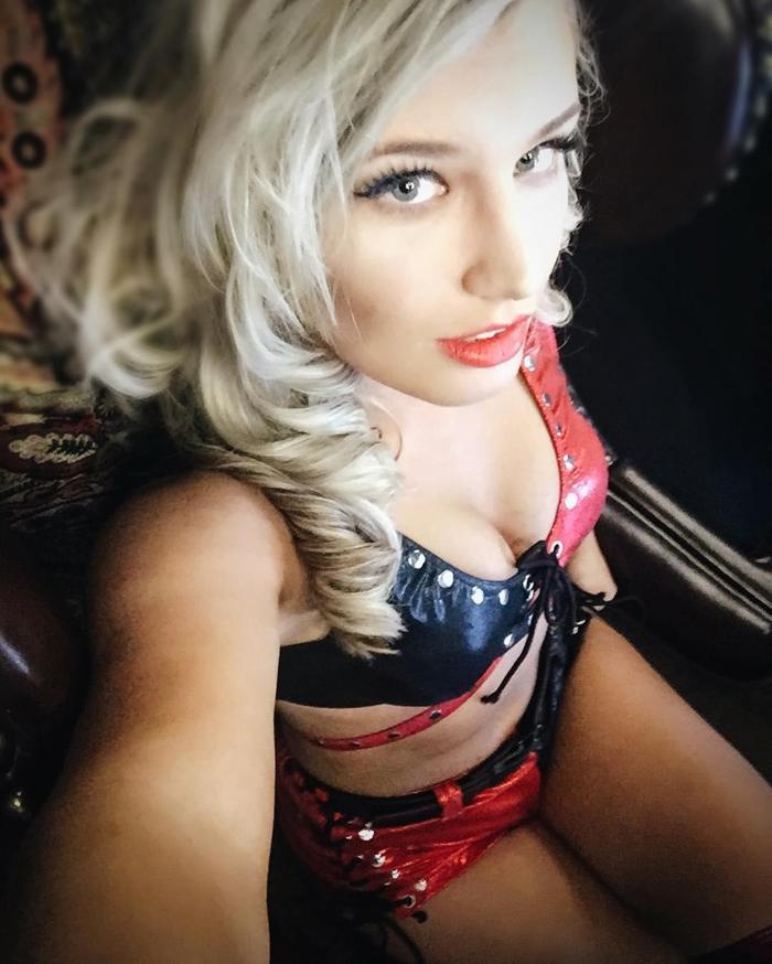 Ünlü kadın güreşçi Toni Storm sosyal medya hesaplarını tek tek kapattı