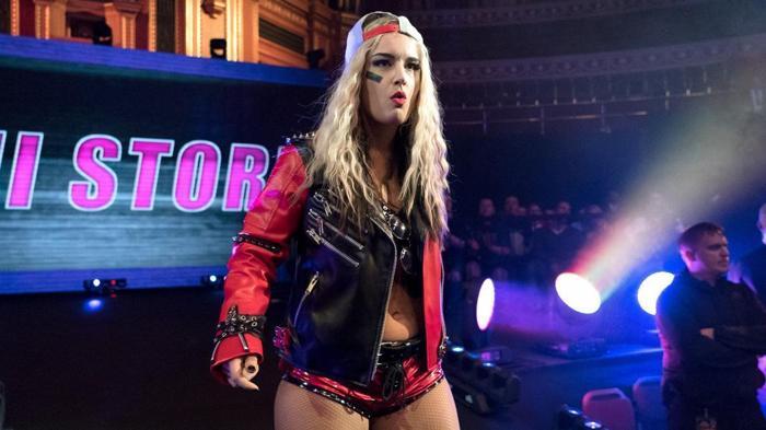Ünlü kadın güreşçi Toni Storm sosyal medya hesaplarını tek tek kapattı