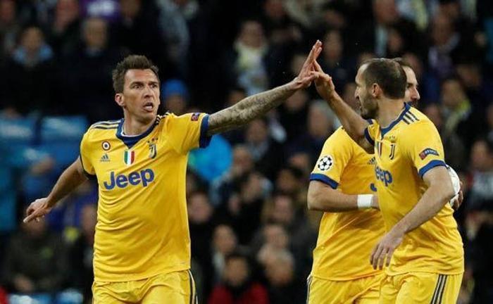 İtalyanlar duyurdu Mandzukic İstanbula...