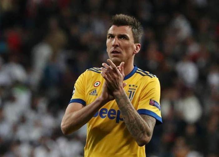 İtalyanlar duyurdu Mandzukic İstanbula...