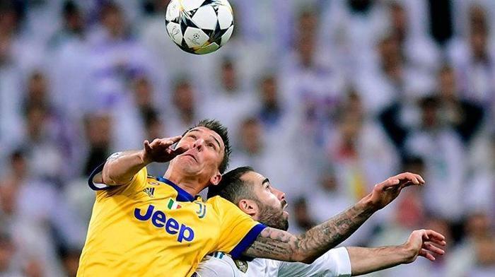 İtalyanlar duyurdu Mandzukic İstanbula...