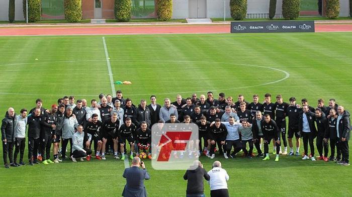 Burak Yılmaz Beşiktaşta ilk antrenmanına çıktı