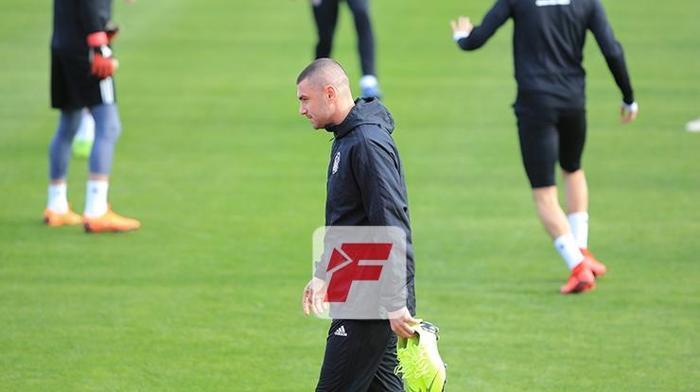 Burak Yılmaz Beşiktaşta ilk antrenmanına çıktı