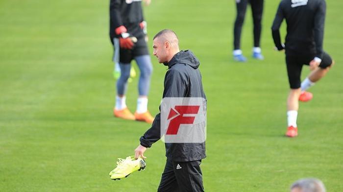 Burak Yılmaz Beşiktaşta ilk antrenmanına çıktı