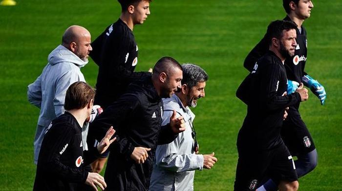 Burak Yılmaz Beşiktaşta ilk antrenmanına çıktı