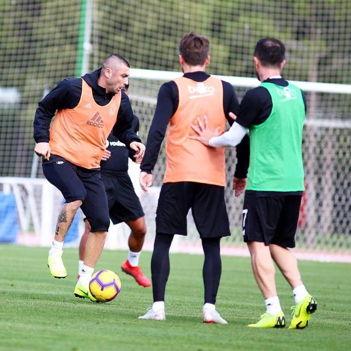 Burak Yılmaz Beşiktaşta ilk antrenmanına çıktı