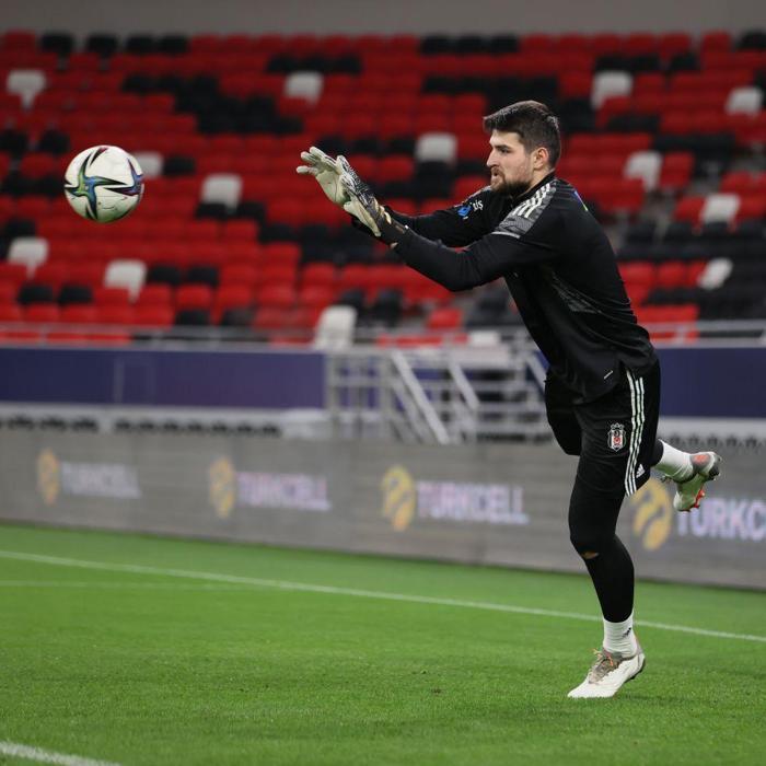 Önder Karaveli kararını verdi Beşiktaşın Antalyaspor maçı muhtemel 11...