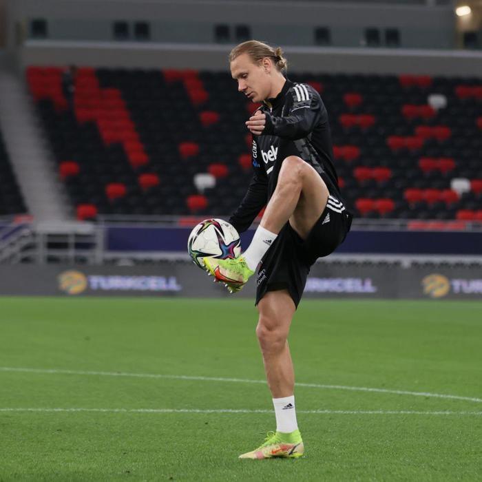 Önder Karaveli kararını verdi Beşiktaşın Antalyaspor maçı muhtemel 11...
