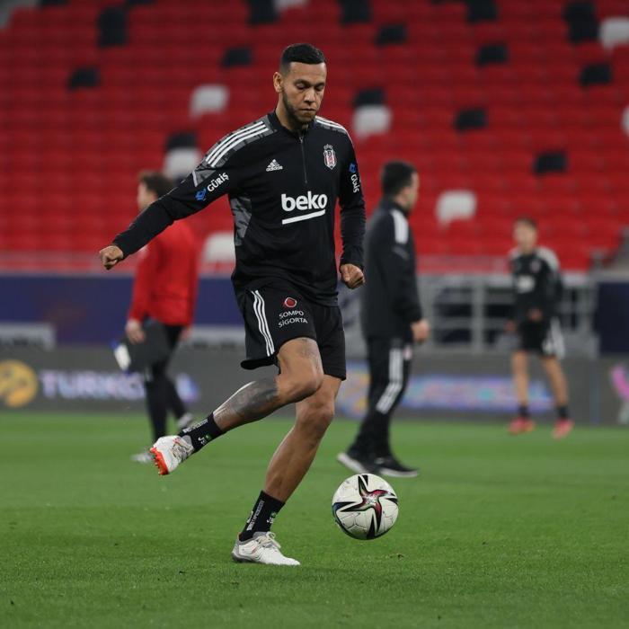 Önder Karaveli kararını verdi Beşiktaşın Antalyaspor maçı muhtemel 11...