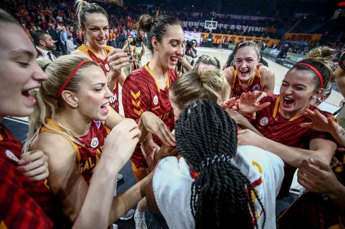 Galatasaraya büyük destek