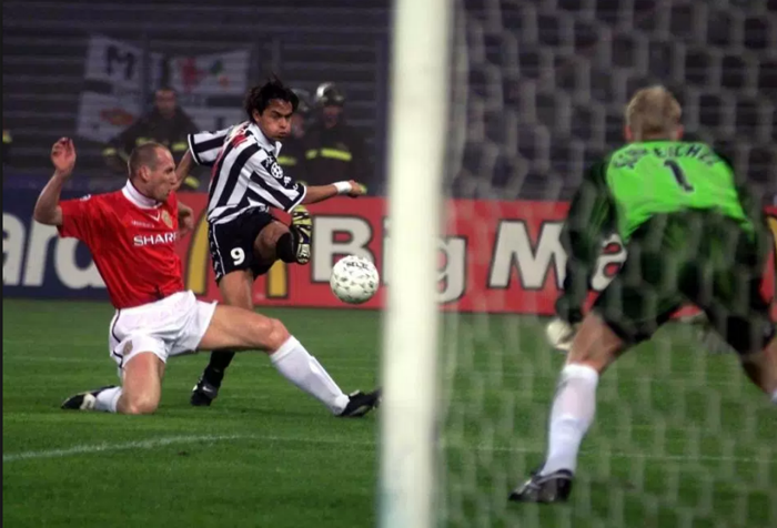 JUVENTUS 2 - 3 MANCHESTER UNİTED (1998-1999)