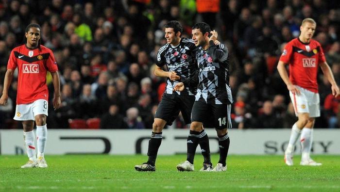 MANCHESTER UNİTED 0 - 1 BEŞİKTAŞ (2009-2010)