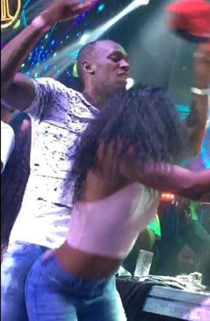 Usain Boltun sevgilisi Kasi Bennett, Victorias Secret modellerine özendi