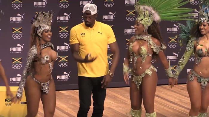 Usain Boltun sevgilisi Kasi Bennett, Victorias Secret modellerine özendi