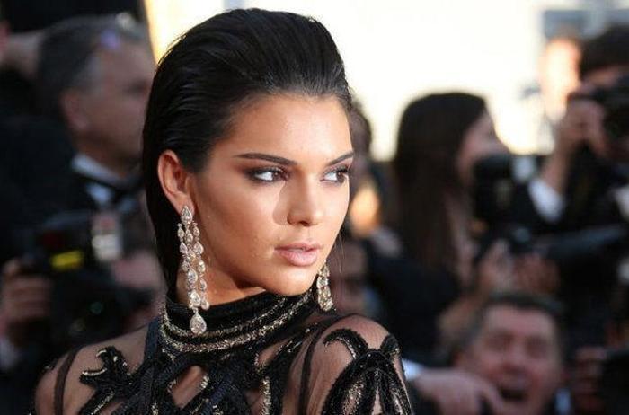 Kavga çıktı Kim Kardashian-Kendall Jenner...