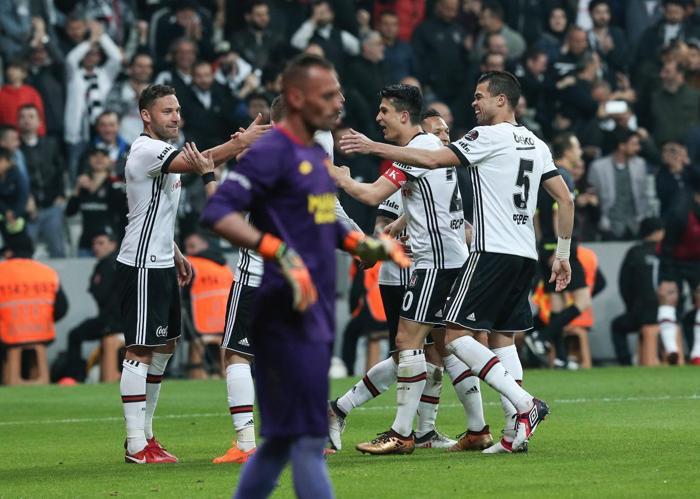 Zirvenin kaderi ne olacak Fanatik yazarları değerlendirdi