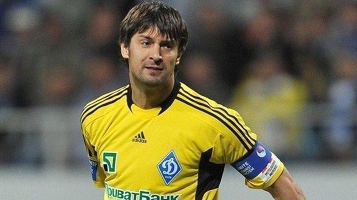 Ünlü futbolcuya kaynanası saldırdı 3 el ateş etti...