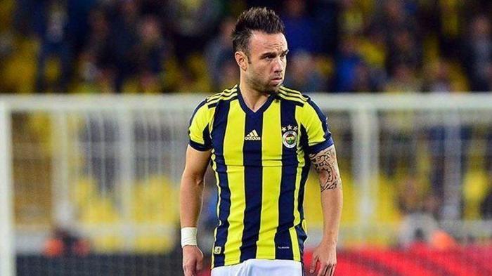 Fenerbahçe teknik direktörü Aykut Kocamanın Mathieu Valbuena kararı
