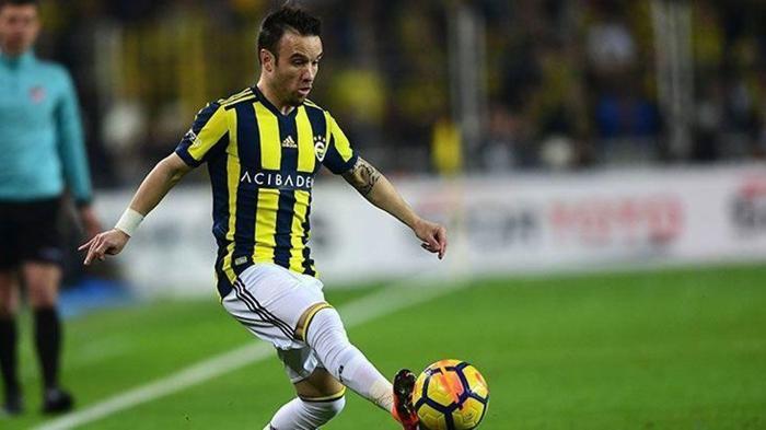 Fenerbahçe teknik direktörü Aykut Kocamanın Mathieu Valbuena kararı
