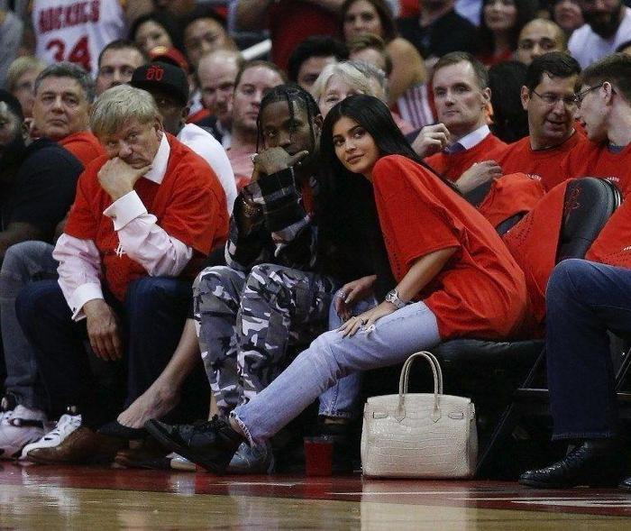 NBA maçına damga vuran ünlü isimler