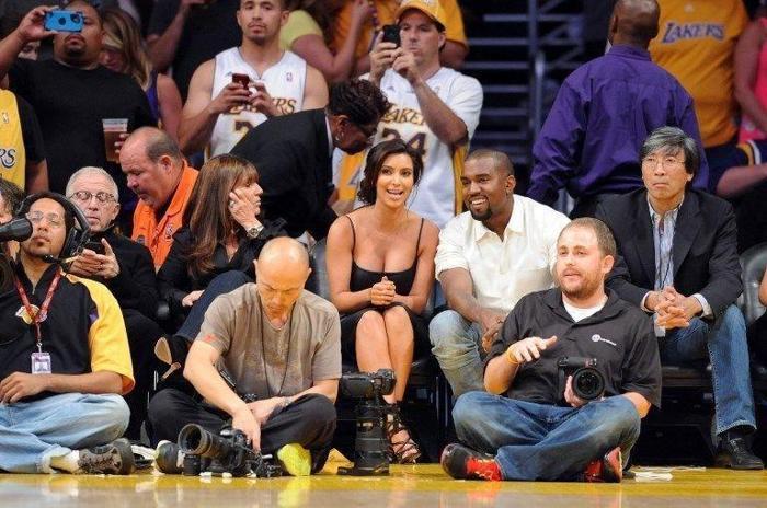NBA maçına damga vuran ünlü isimler