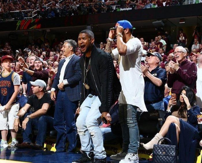 NBA maçına damga vuran ünlü isimler