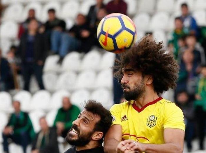 Fenerbahçe 3 transfere imza attırıyor