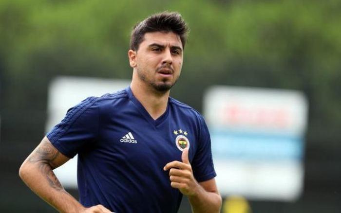 Fenerbahçe 3 transfere imza attırıyor