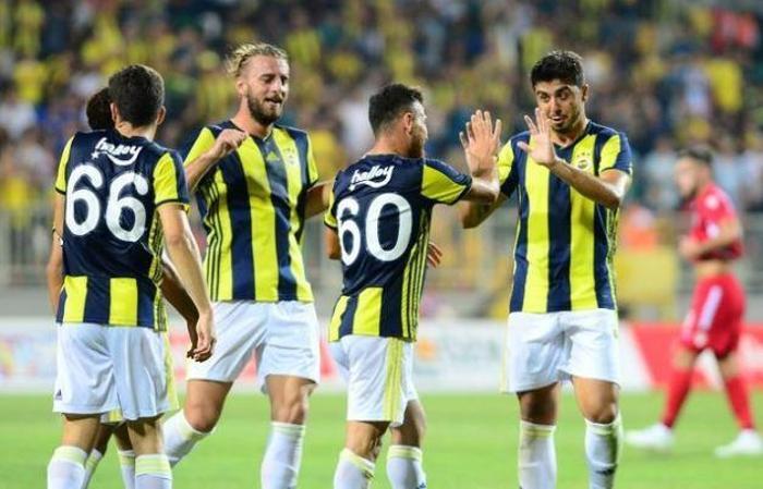 Fenerbahçe 3 transfere imza attırıyor