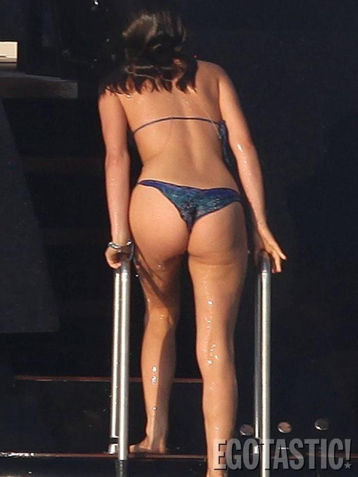 Neymarın sevgilisi Bruna Marquezine İtalyada büyüledi