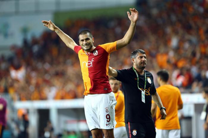 Rodrigues ve Maicondan sonra Eren Derdiyok da ayrılıyor