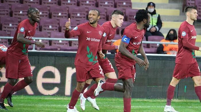 Süper Ligin Afrika Kupası kabusu döndü Galatasaray ve Trabzonsporda büyük tehlike...