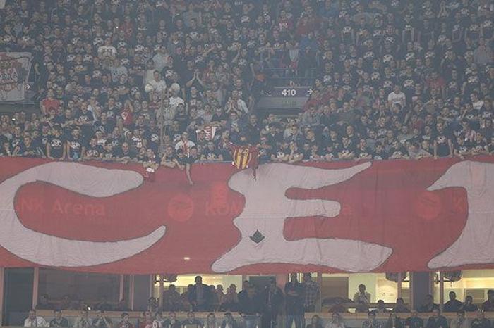 Kızılyıldız - Galatasaray Liv Hospital maçından çok özel fotoğraflar